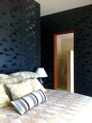 Bedroom Black Wallpaper